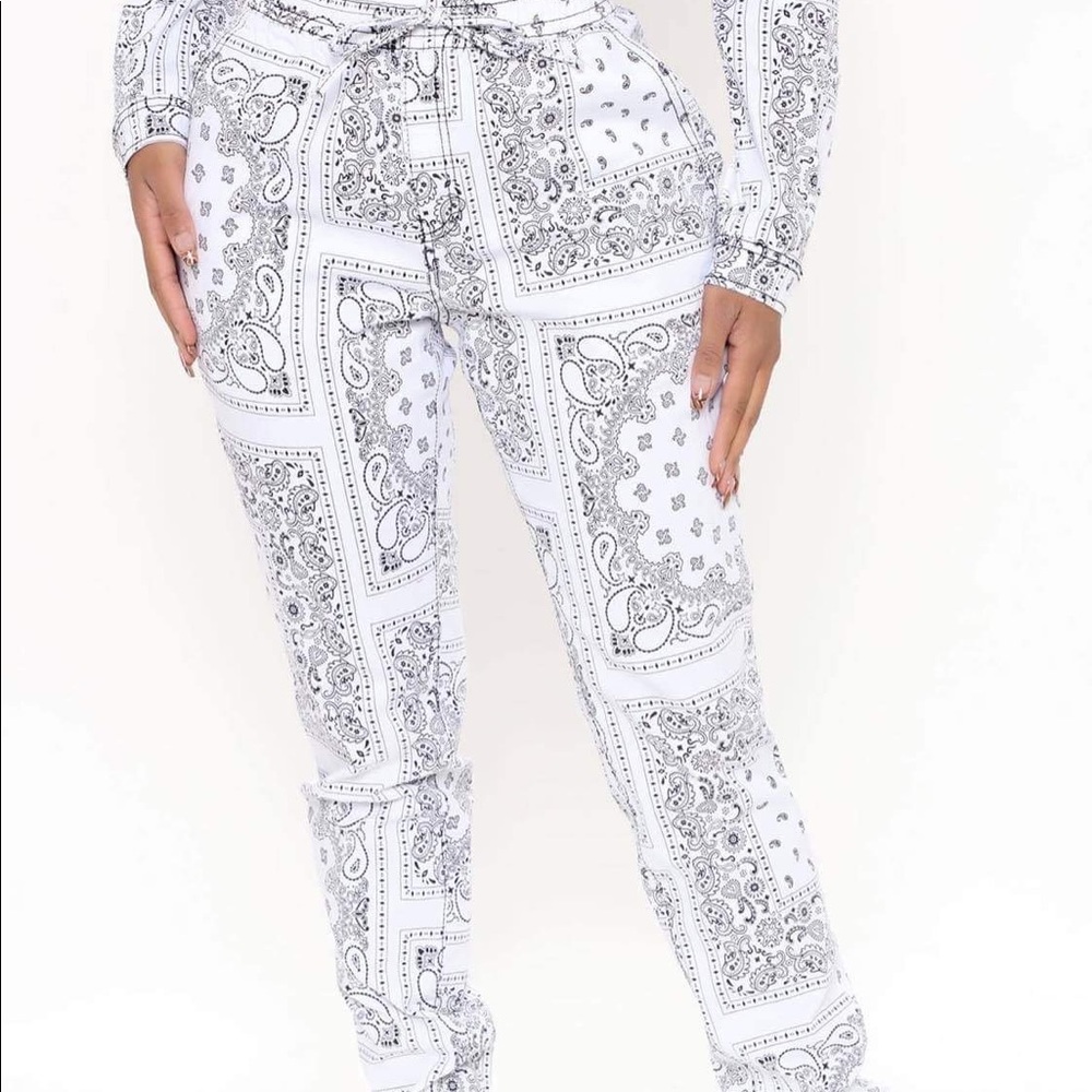 White and black bandanna print joggers